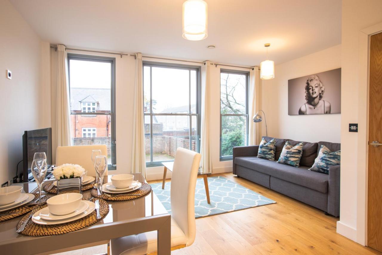 Urban Living'S ~ King Edward Luxury Apartments In The Heart Of Уиндзор Екстериор снимка