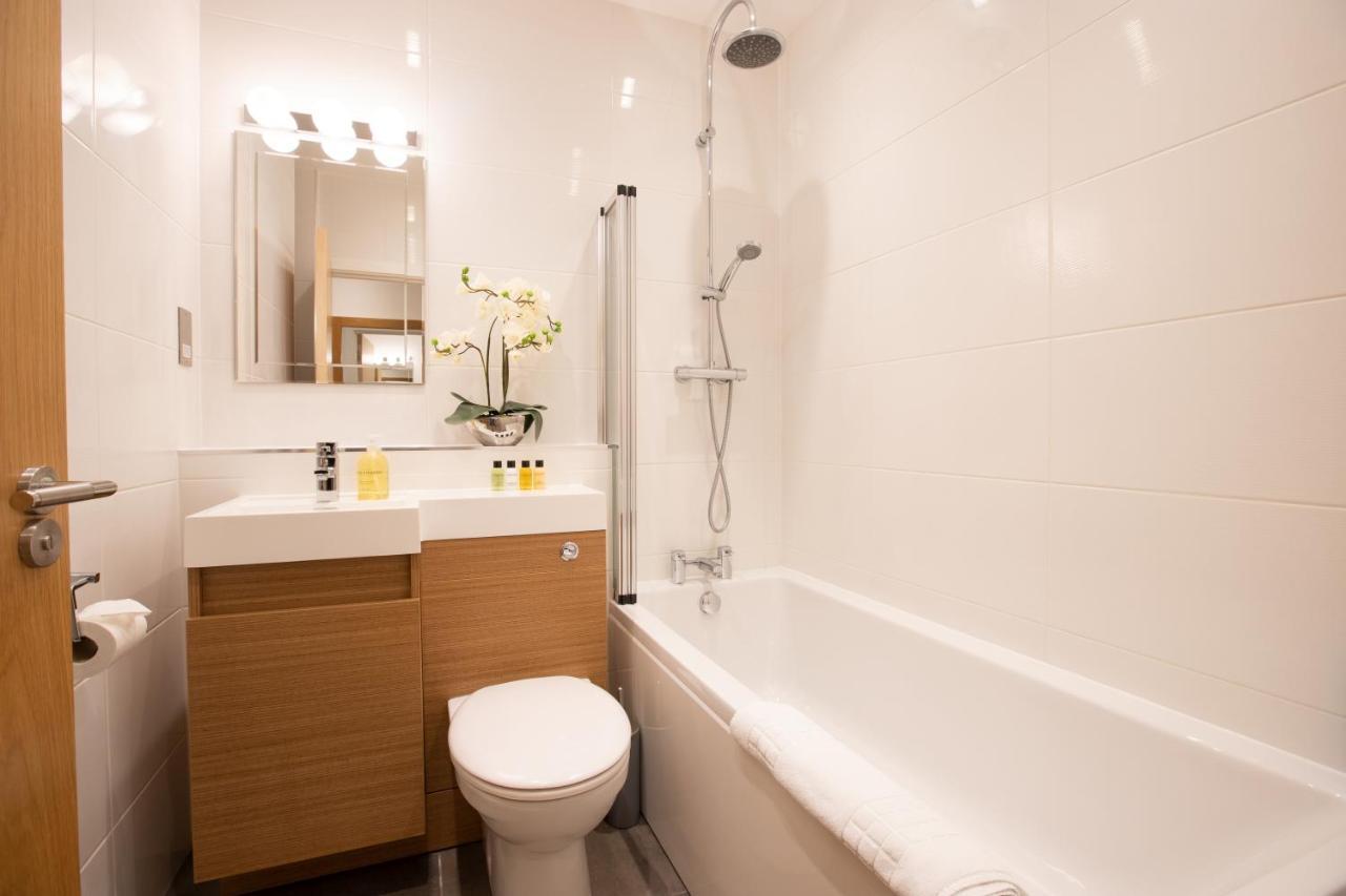 Urban Living'S ~ King Edward Luxury Apartments In The Heart Of Уиндзор Екстериор снимка