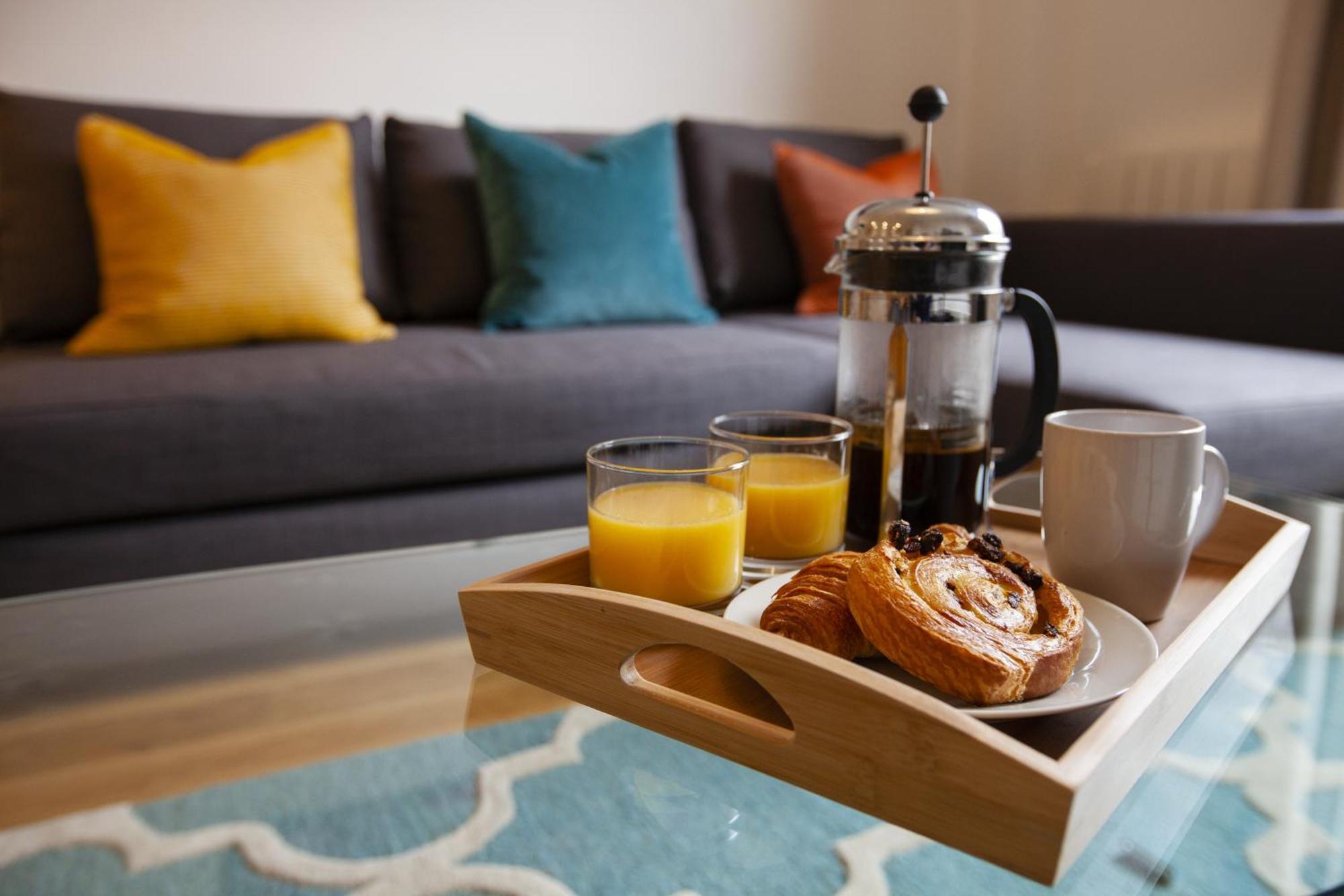 Urban Living'S ~ King Edward Luxury Apartments In The Heart Of Уиндзор Екстериор снимка
