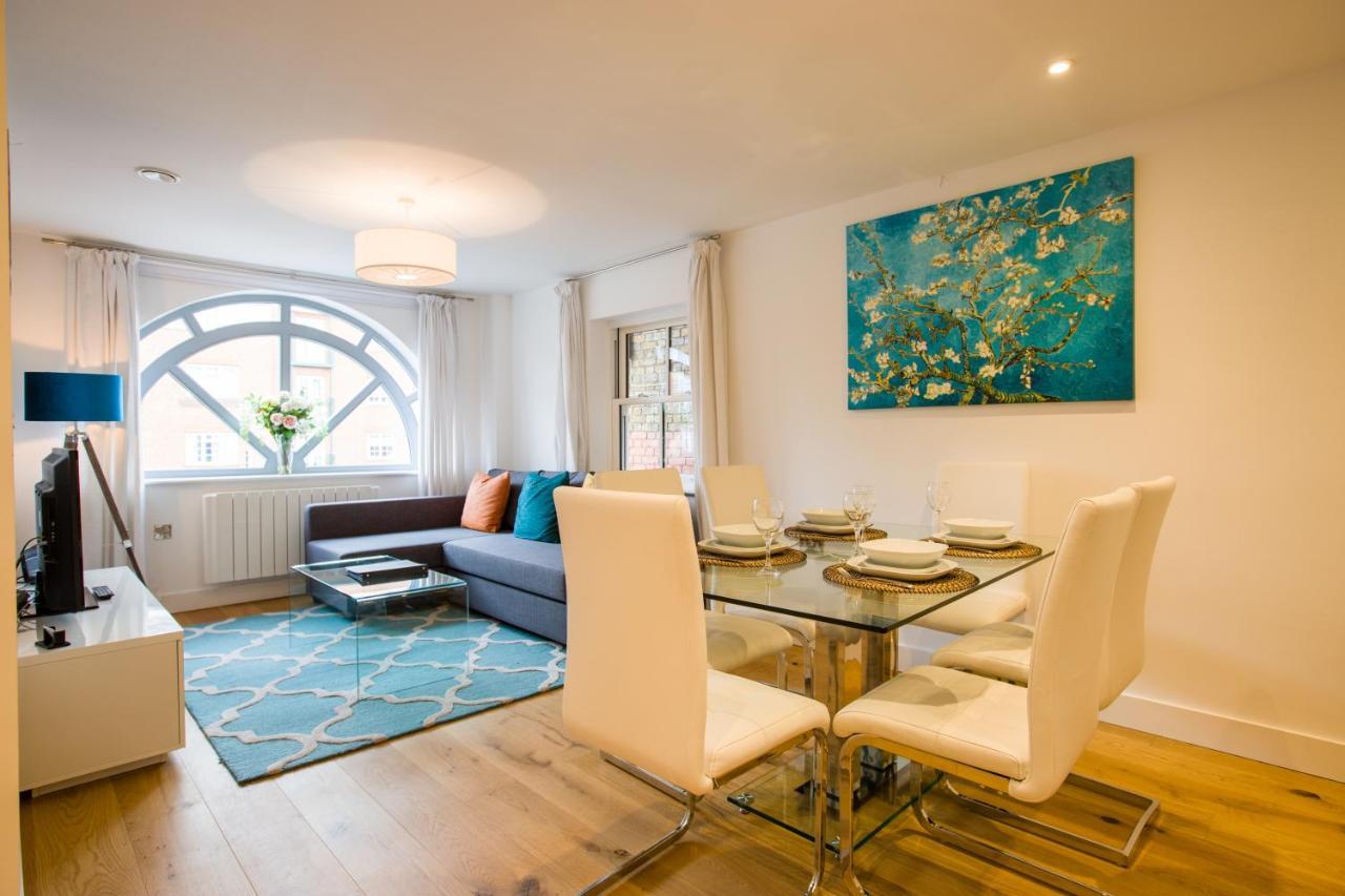 Urban Living'S ~ King Edward Luxury Apartments In The Heart Of Уиндзор Екстериор снимка