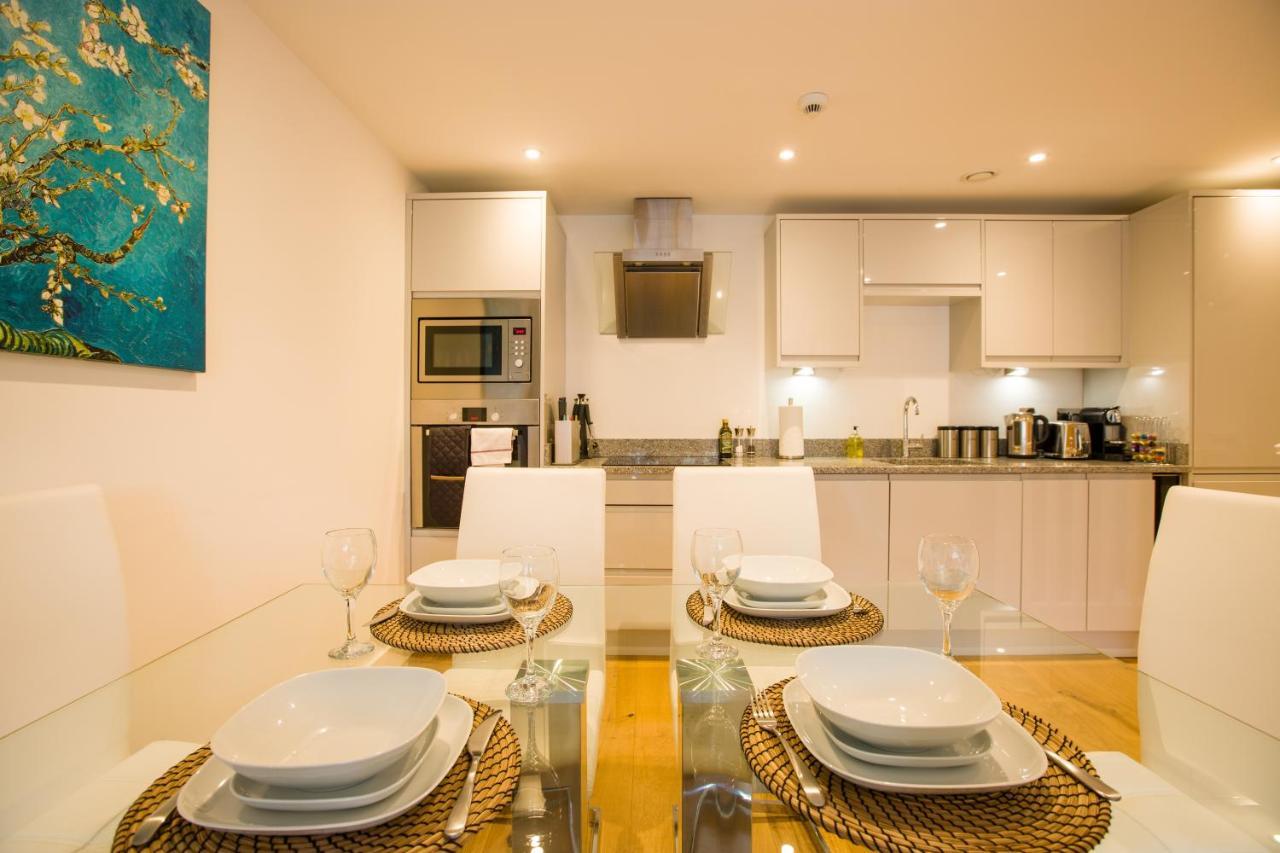 Urban Living'S ~ King Edward Luxury Apartments In The Heart Of Уиндзор Екстериор снимка